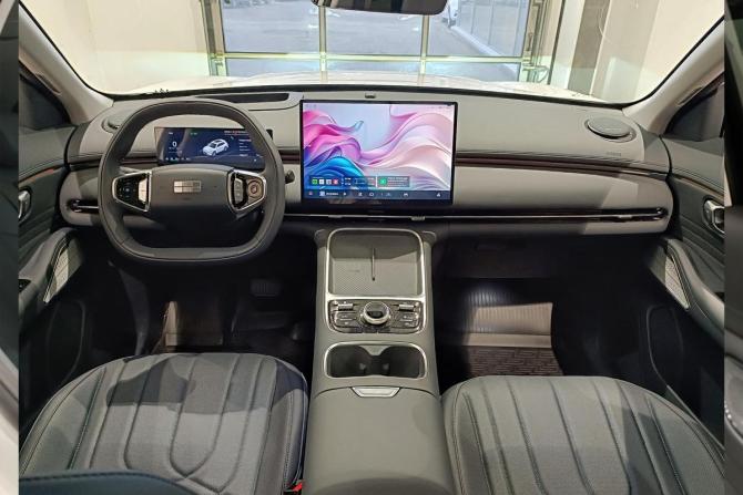 Новый Geely EX5 EM-i 2026 года, цена 3 924 990 рублей, внедорожник, Автокод Объявления