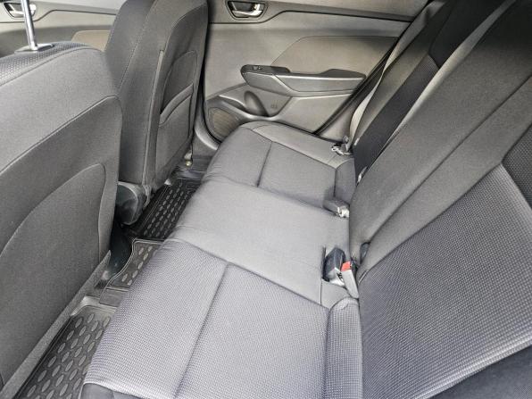 Hyundai Solaris II с пробегом 2018 года, цена 1 350 000 рублей, 122000 км, седан, Автокод Объявления