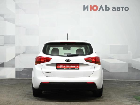 Kia Ceed II с пробегом 2015 года, цена 1 050 000 рублей, 201400 км, универсал, Автокод Объявления