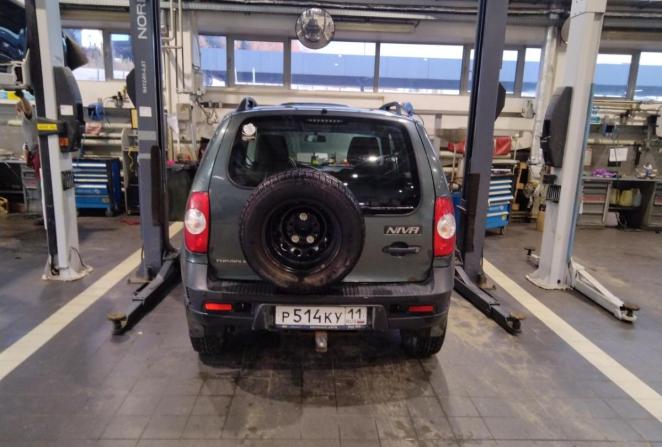 Chevrolet Niva I Рестайлинг с пробегом 2018 года, цена 644 000 рублей, 50900 км, внедорожник, Автокод Объявления