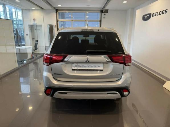 Mitsubishi Outlander III Рестайлинг 3 с пробегом 2019 года, цена 2 340 000 рублей, 80004 км, внедорожник, Автокод Объявления