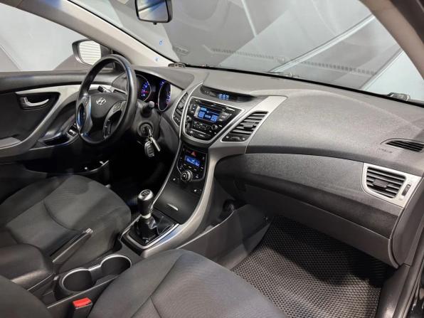 Hyundai Elantra V (MD) Рестайлинг с пробегом 2014 года, цена 1 045 000 рублей, 181577 км, седан, Автокод Объявления