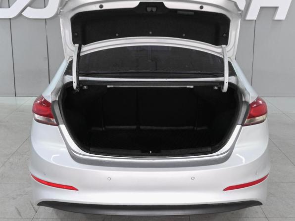 Hyundai Elantra VI (AD) с пробегом 2017 года, цена 1 699 000 рублей, 74356 км, седан, Автокод Объявления