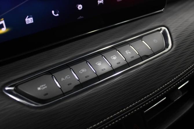Haval Jolion I Рестайлинг с пробегом 2024 года, цена 1 998 000 рублей, 14202 км, внедорожник, Автокод Объявления