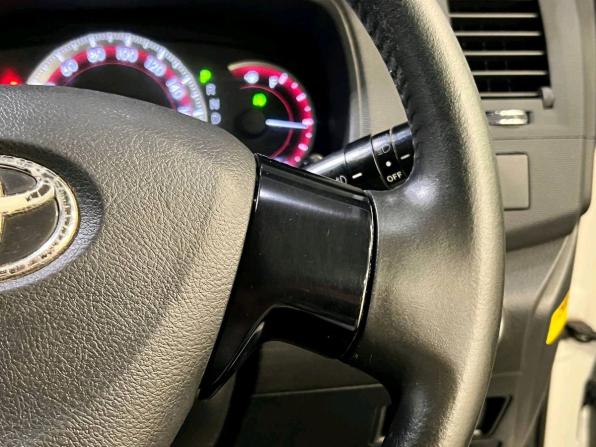 Toyota ISis I Рестайлинг с пробегом 2011 года, цена 879 000 рублей, 317914 км, компактвэн, Автокод Объявления