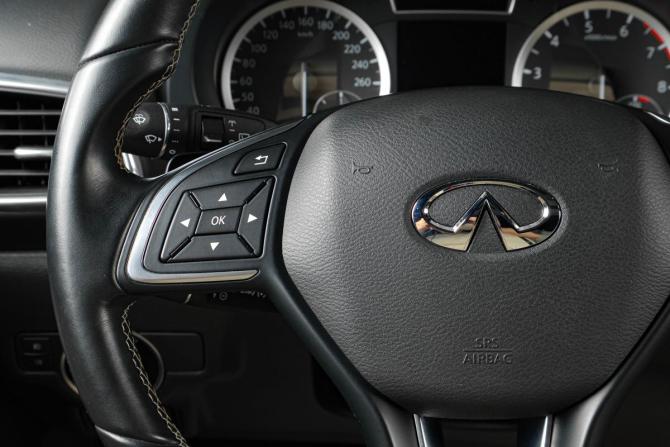 Infiniti Q30 с пробегом 2017 года, цена 3 149 000 рублей, 37000 км, хэтчбек, Автокод Объявления