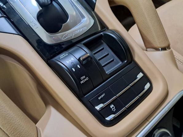 Porsche Cayenne II Рестайлинг (958) с пробегом 2017 года, цена 4 278 400 рублей, 169580 км, внедорожник, Автокод Объявления