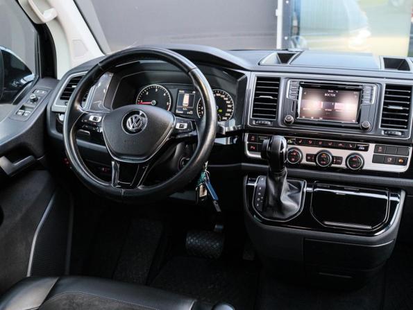 Volkswagen Multivan T6 с пробегом 2019 года, цена 3 780 000 рублей, 160000 км, минивэн, Автокод Объявления