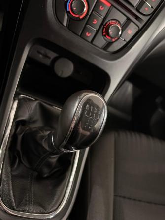 Opel Astra J с пробегом 2011 года, цена 520 000 рублей, 255458 км, хэтчбек, Автокод Объявления