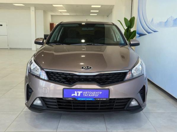 Kia Rio IV Рестайлинг с пробегом 2021 года, цена 1 849 000 рублей, 61200 км, седан, Автокод Объявления