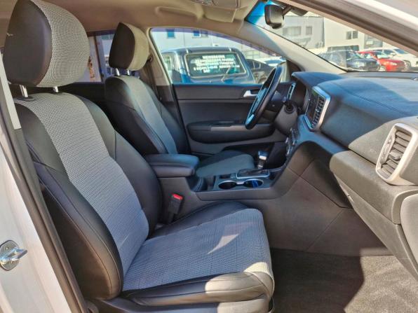 Kia Sportage IV Рестайлинг с пробегом 2021 года, цена 2 419 000 рублей, 107342 км, внедорожник, Автокод Объявления