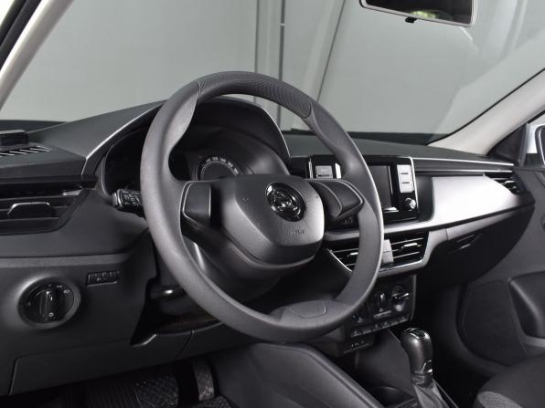 Skoda Rapid II с пробегом 2020 года, цена 1 499 995 рублей, 87145 км, лифтбек, Автокод Объявления