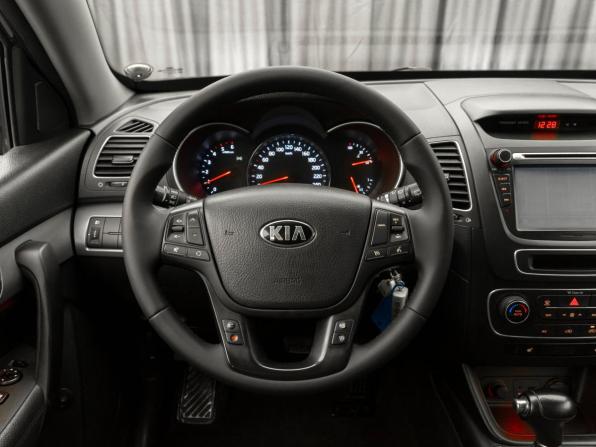 Kia Sorento II Рестайлинг с пробегом 2013 года, цена 1 900 000 рублей, 230511 км, внедорожник, Автокод Объявления