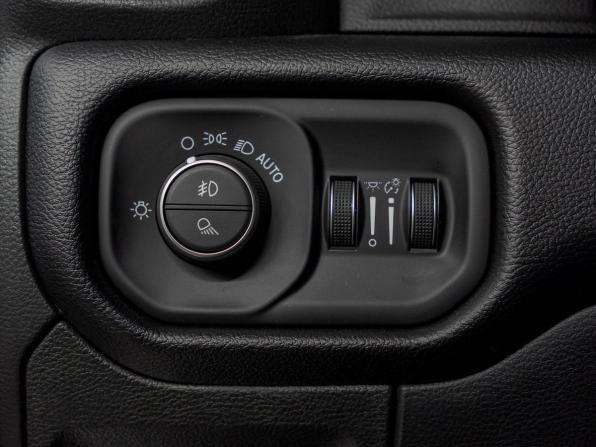 Ram 1500 V с пробегом 2019 года, цена 6 399 000 рублей, 18987 км, пикап, Автокод Объявления