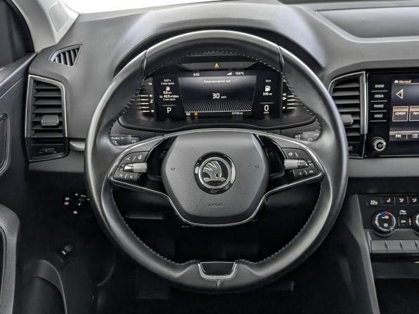 Skoda Karoq I с пробегом 2022 года, цена 2 850 000 рублей, 51733 км, внедорожник, Автокод Объявления