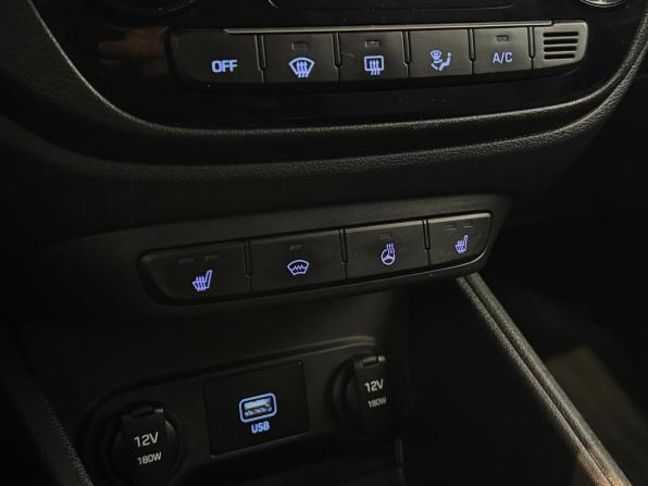 Hyundai Solaris II с пробегом 2020 года, цена 1 340 000 рублей, 156040 км, седан, Автокод Объявления