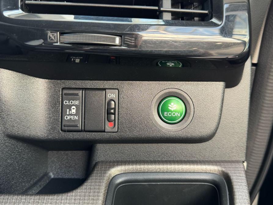 Honda Stepwgn V Рестайлинг Челябинск  - изображение 13