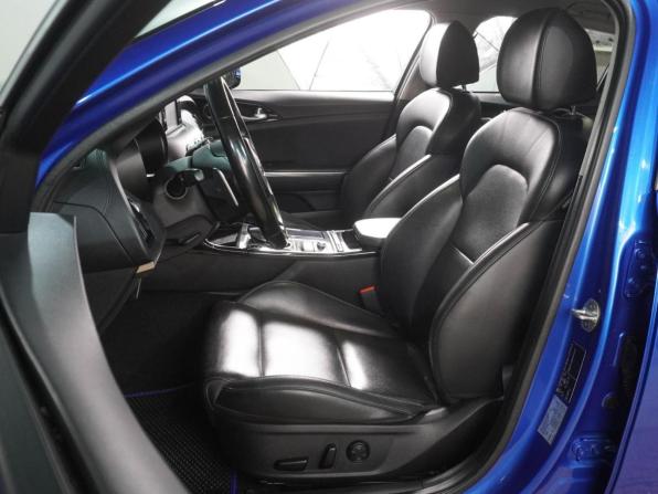 Kia Stinger I с пробегом 2019 года, цена 2 399 000 рублей, 106303 км, лифтбек, Автокод Объявления