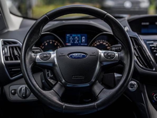 Ford Kuga II с пробегом 2013 года, цена 994 000 рублей, 199310 км, внедорожник, Автокод Объявления