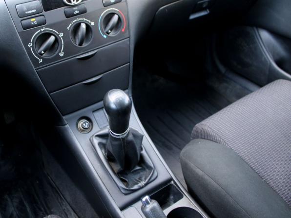 Toyota Corolla IX (E120 E130) Рестайлинг с пробегом 2006 года, цена 560 000 рублей, 364846 км, хэтчбек, Автокод Объявления
