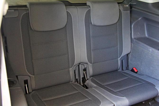 Volkswagen Touran I Рестайлинг 2 с пробегом 2011 года, цена 1 132 500 рублей, 132600 км, компактвэн, Автокод Объявления