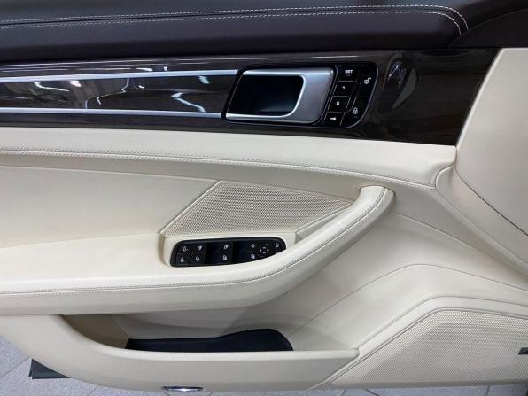 Porsche Panamera II с пробегом 2018 года, цена 6 400 000 рублей, 76068 км, лифтбек, Автокод Объявления