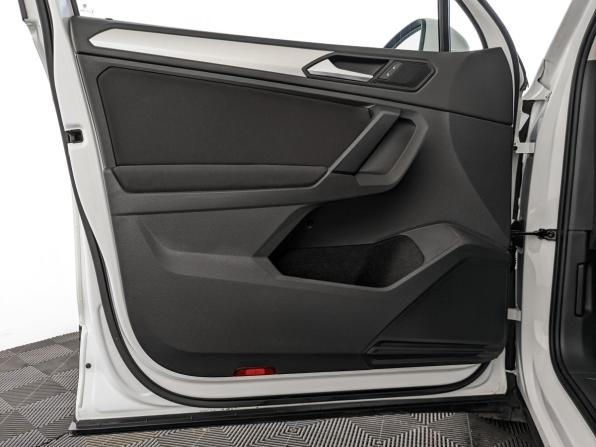Volkswagen Tiguan II с пробегом 2019 года, цена 2 210 000 рублей, 139600 км, внедорожник, Автокод Объявления