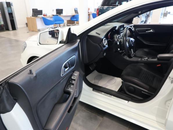 Mercedes-Benz CLA I (C117 X117) с пробегом 2014 года, цена 1 735 000 рублей, 157557 км, седан, Автокод Объявления