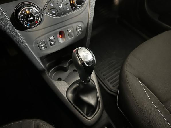 Renault Sandero II с пробегом 2017 года, цена 1 189 900 рублей, 73300 км, хэтчбек, Автокод Объявления