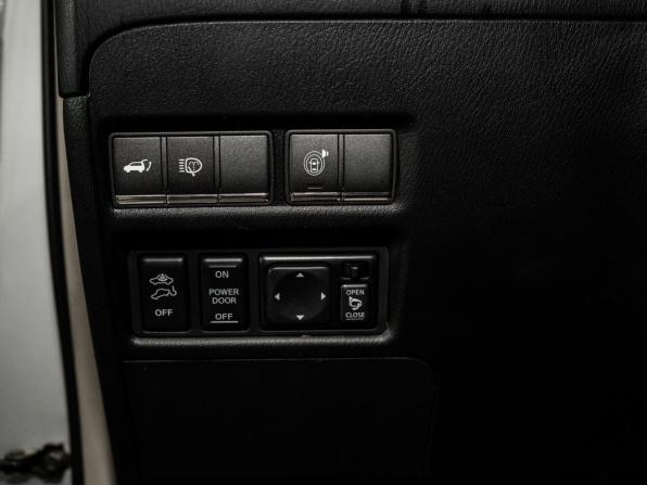 Nissan Patrol VI (Y62) с пробегом 2010 года, цена 1 995 000 рублей, 243700 км, внедорожник, Автокод Объявления