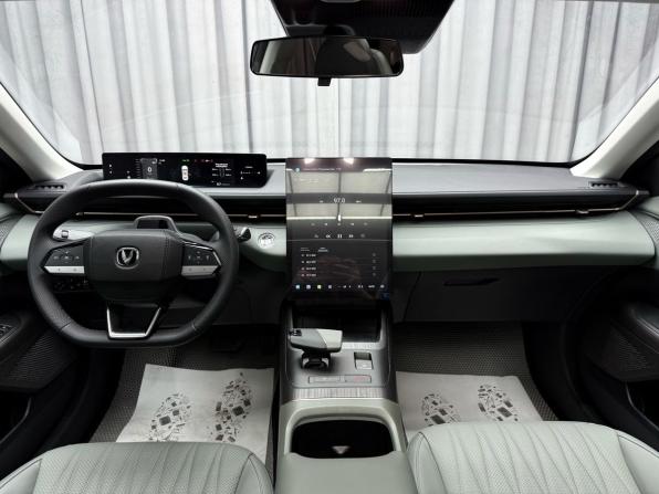 Changan Lamore с пробегом 2024 года, цена 2 249 000 рублей, 15412 км, седан, Автокод Объявления