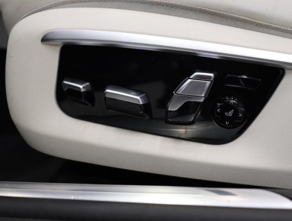 BMW 7 серии VI (G11/G12) с пробегом 2015 года, цена 3 390 000 рублей, 108663 км, седан, Автокод Объявления