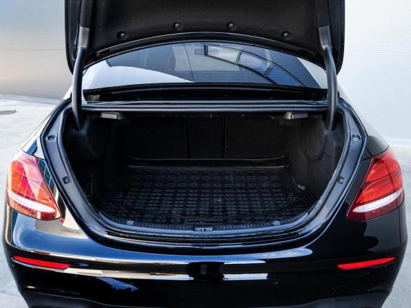 Mercedes-Benz E-Класс V (W213 S213 C238) с пробегом 2020 года, цена 3 551 000 рублей, 175643 км, седан, Автокод Объявления