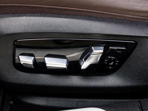 BMW 7 серии VI (G11/G12) Рестайлинг с пробегом 2021 года, цена 6 890 000 рублей, 48634 км, седан, Автокод Объявления
