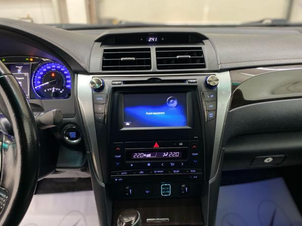 Toyota Camry VII (XV50) Рестайлинг с пробегом 2015 года, цена 1 750 000 рублей, 140947 км, седан, Автокод Объявления