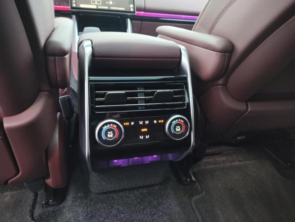 Land Rover Range Rover V с пробегом 2024 года, цена 21 690 000 рублей, 478 км, внедорожник, Автокод Объявления