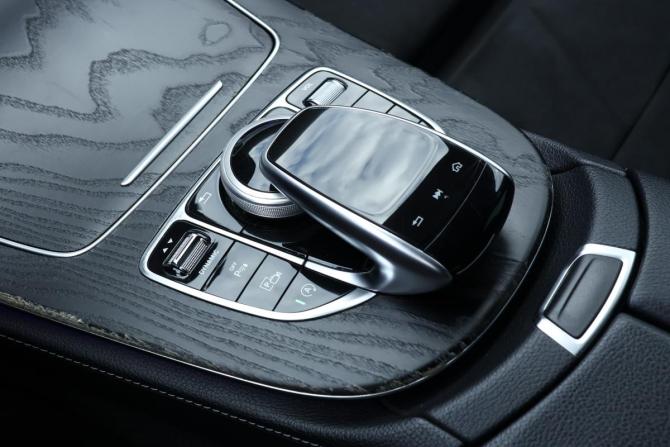 Mercedes-Benz E-Класс V (W213 S213 C238) с пробегом 2019 года, цена 3 598 000 рублей, 105521 км, седан, Автокод Объявления