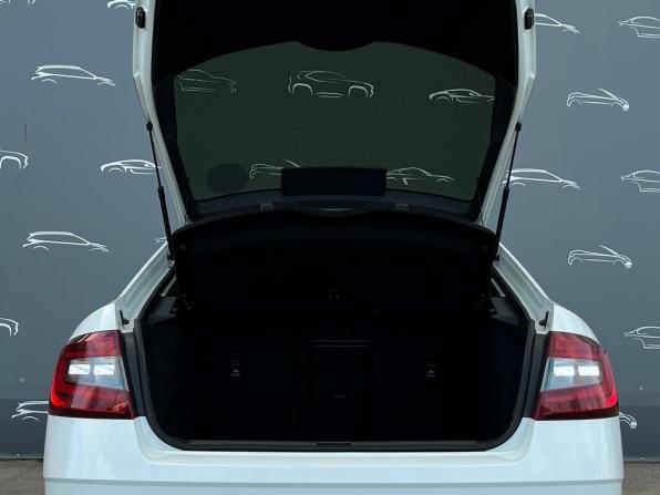 Skoda Octavia III (A7) Рестайлинг с пробегом 2017 года, цена 1 486 800 рублей, 151919 км, лифтбек, Автокод Объявления