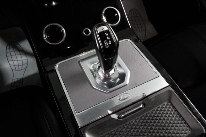 Land Rover Range Rover Evoque II с пробегом 2021 года, цена 4 249 000 рублей, 45000 км, внедорожник, Автокод Объявления