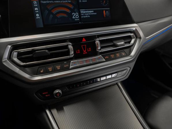 BMW 3 серии VII (G2x) с пробегом 2021 года, цена 3 410 000 рублей, 127073 км, седан, Автокод Объявления