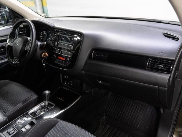 Mitsubishi Outlander III Рестайлинг 3 с пробегом 2019 года, цена 2 300 000 рублей, 140496 км, внедорожник, Автокод Объявления