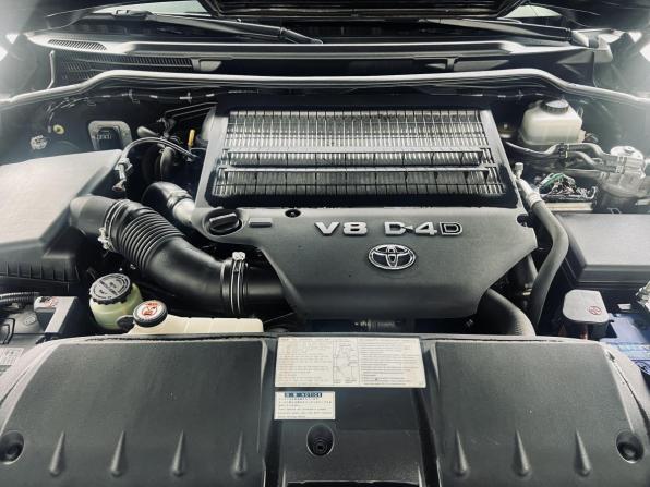 Toyota Land Cruiser 200 Series Рестайлинг 2 с пробегом 2016 года, цена 6 250 000 рублей, 170932 км, внедорожник, Автокод Объявления