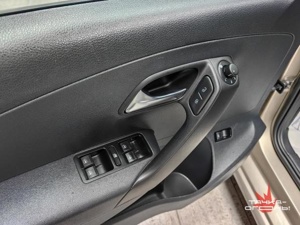 Volkswagen Polo V Рестайлинг с пробегом 2019 года, цена 1 258 000 рублей, 116000 км, седан, Автокод Объявления