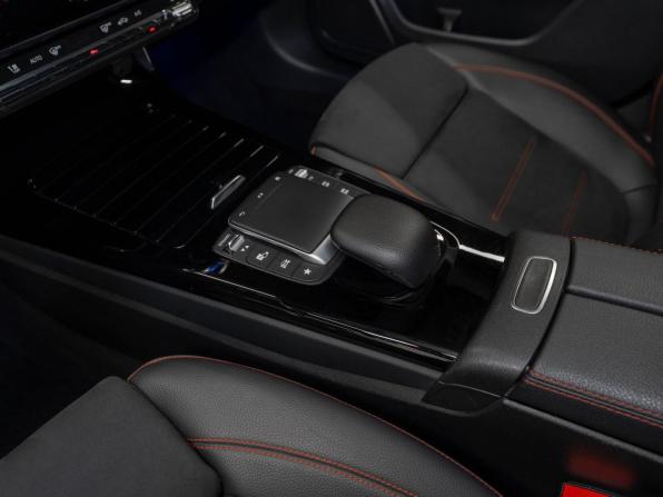Mercedes-Benz A-Класс IV (W177) с пробегом 2021 года, цена 2 770 000 рублей, 83863 км, хэтчбек, Автокод Объявления