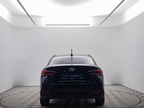 Hyundai Solaris II с пробегом 2017 года, цена 1 177 000 рублей, 207245 км, седан, Автокод Объявления
