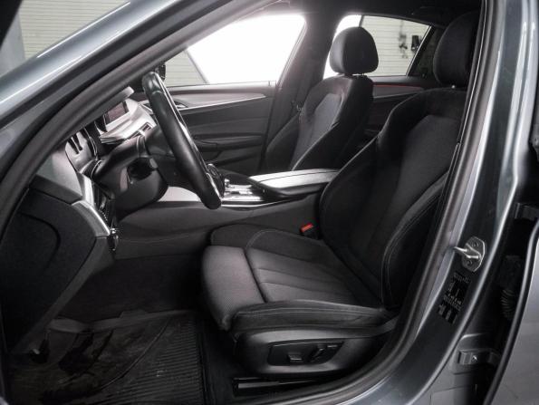 BMW 5 серии VII (G30/G31/G38) с пробегом 2017 года, цена 3 530 000 рублей, 121176 км, седан, Автокод Объявления
