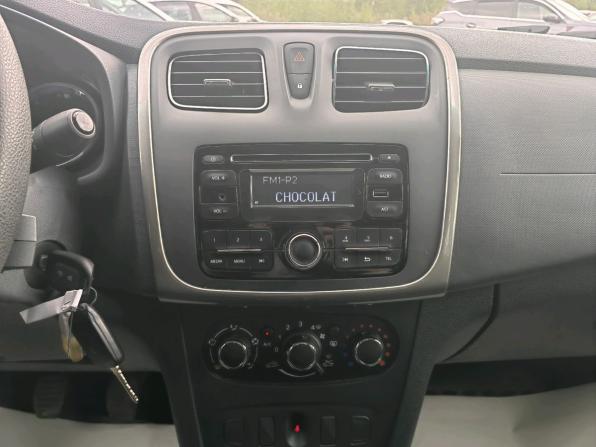 Renault Logan II с пробегом 2016 года, цена 910 000 рублей, 47940 км, седан, Автокод Объявления