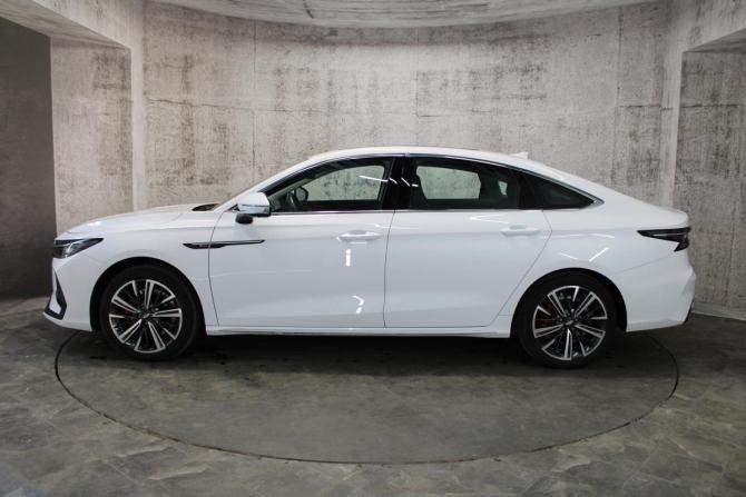 Chery Arrizo 8 с пробегом 2023 года, цена 2 157 000 рублей, 3195 км, седан, Автокод Объявления