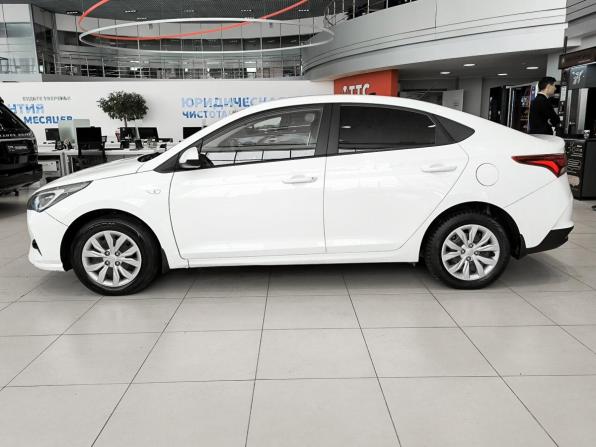 Hyundai Solaris II Рестайлинг с пробегом 2021 года, цена 1 140 000 рублей, 240000 км, седан, Автокод Объявления