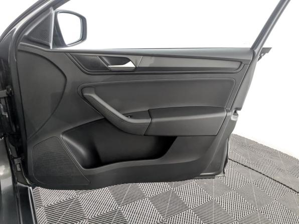 Volkswagen Polo VI с пробегом 2021 года, цена 1 490 000 рублей, 72800 км, лифтбек, Автокод Объявления